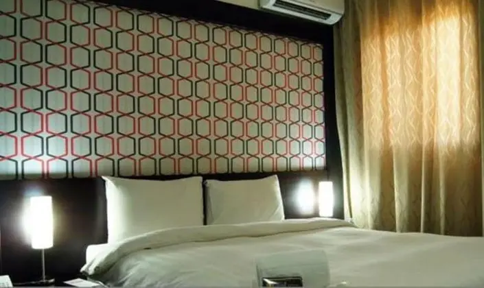 Executive Oda, Teras