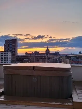 Panoramic Çatı Katı Süiti (Penthouse)