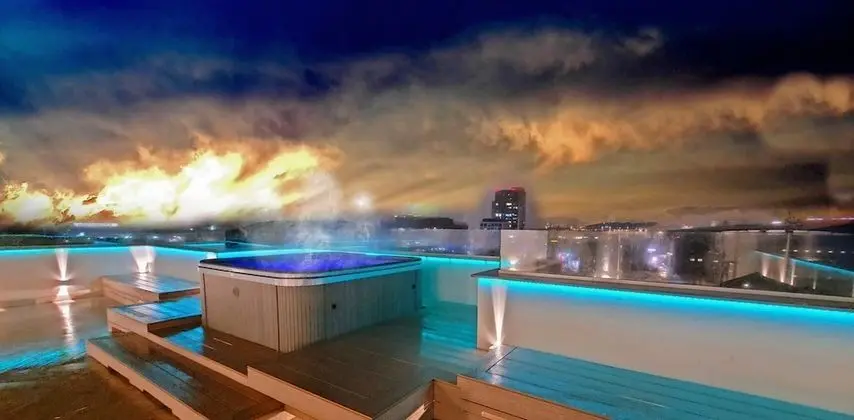 Panoramic Çatı Katı Süiti (Penthouse)
