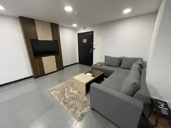 Deluxe One Bedroom Apartment