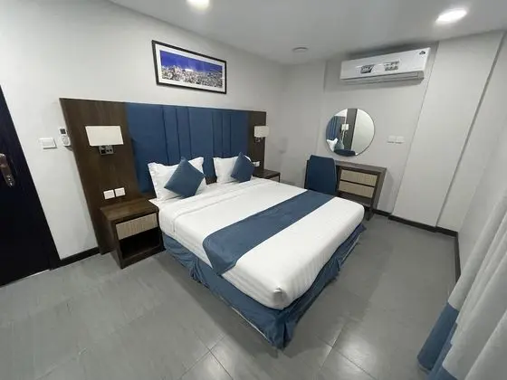 One Bedroom Apartment