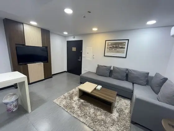 One Bedroom Apartment