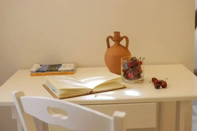 Basic Oda, 1 Büyük (Queen) Boy Yatak, Özel Banyo