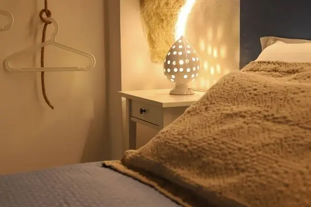 Basic Oda, 1 Büyük (Queen) Boy Yatak, Özel Banyo