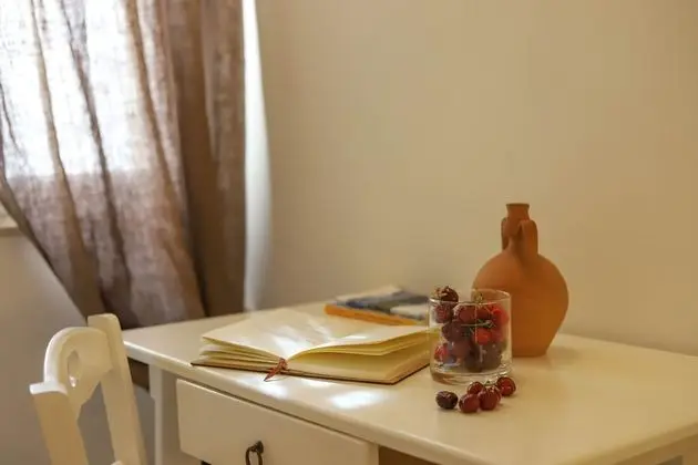 Basic Oda, 1 Büyük (Queen) Boy Yatak, Özel Banyo