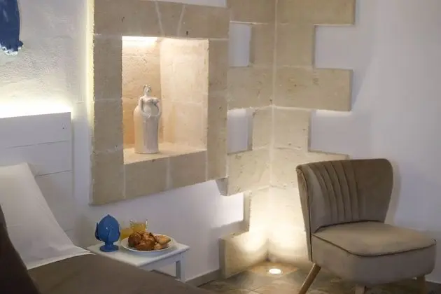 Basic Oda, 1 Büyük (Queen) Boy Yatak, Özel Banyo