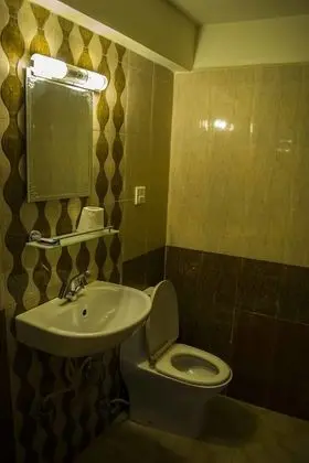 Basic Tek Büyük veya İki Ayrı Yataklı Oda, 2 Tek Kişilik Yatak, Sigara İçilebilir