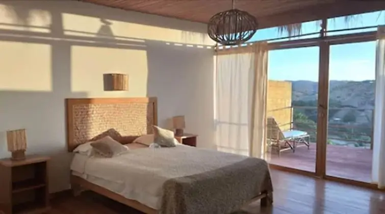 Tek Büyük Yataklı Oda, 1 Büyük (Queen) Boy Yatak