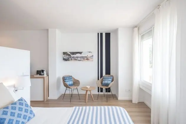 Junior Süit, 1 Büyük (Queen) Boy Yatak ve Çekyat, Balkon, Denize Bakan