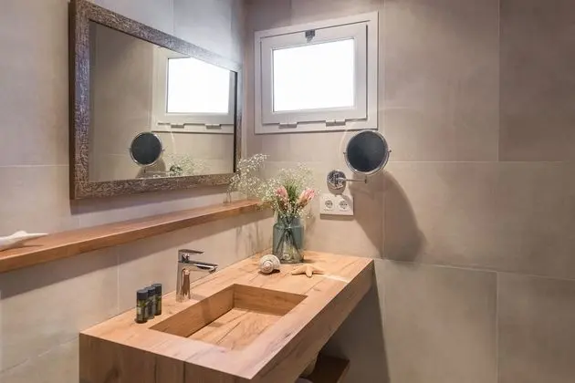 Tek Büyük Yataklı Oda, Kısmi Deniz Manzaralı