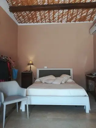 Standard Tek Büyük Yataklı Oda, Avlu Manzaralı (Agatina)