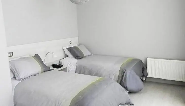 Süit, 2 Tek Kişilik Yatak