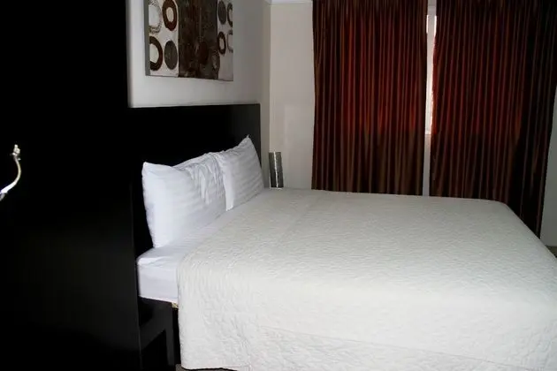 Büyük Yataklı Tek Kişilik Oda, Şehir Manzaralı
