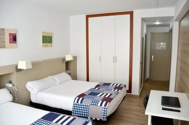 Deluxe Dört Kişilik Oda