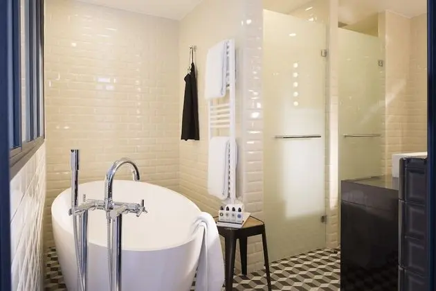 Suite Exclusive