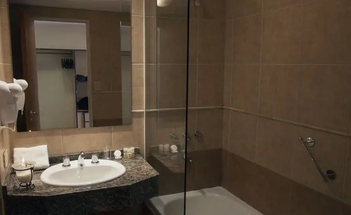 Tek Büyük Yataklı Oda, Göl Manzaralı