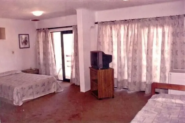 Üç Kişilik Oda