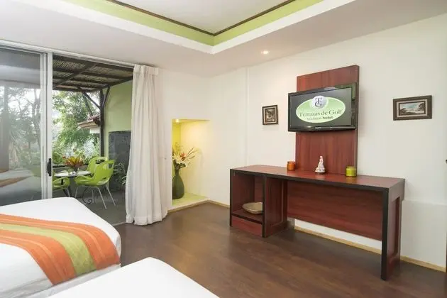 Deluxe Süit, Küvet, Golf Manzaralı