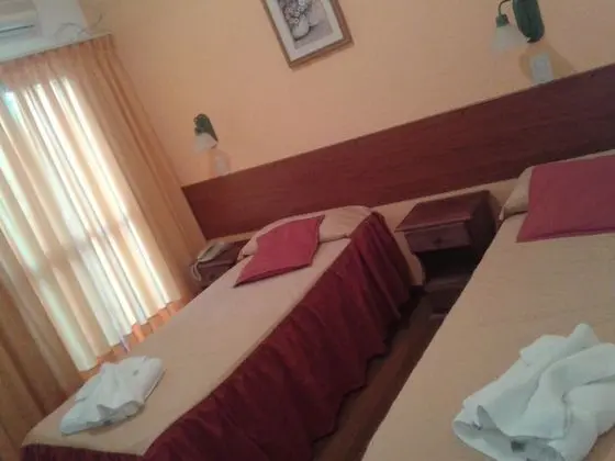 Tek Büyük Yataklı Oda