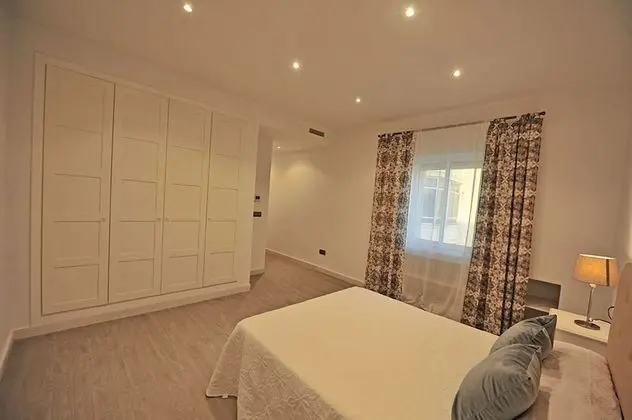 Apart Daire, 5 Yatak Odası, Balkon