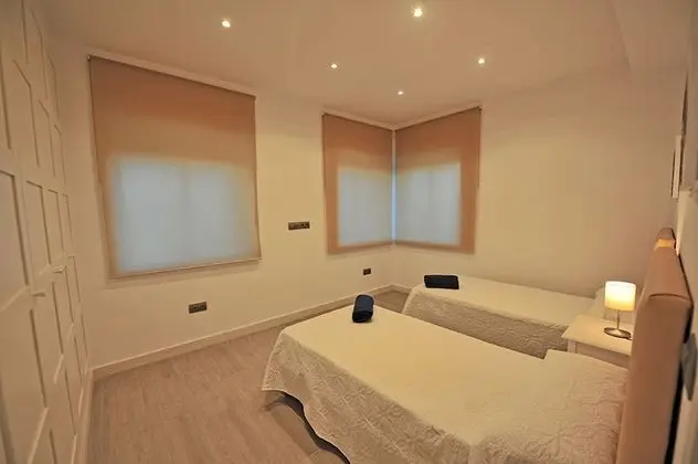 Apart Daire, 5 Yatak Odası, Balkon