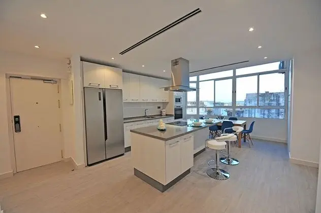 Apart Daire, 5 Yatak Odası, Balkon