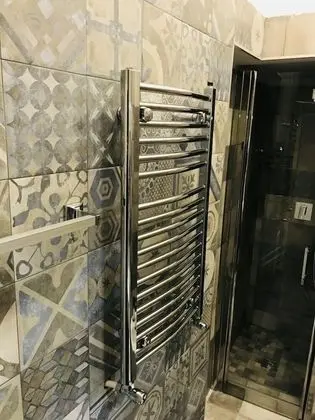 Classic Tek Büyük Yataklı Oda, 1 Büyük (Queen) Boy Yatak ve Çekyat, Özel Banyo, Kule