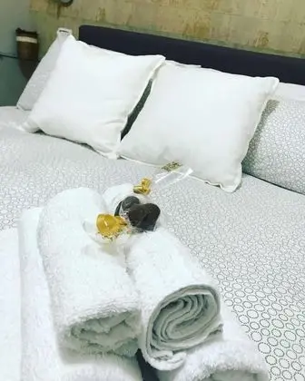 Exclusive Tek Büyük Yataklı Oda