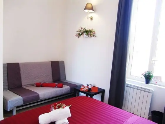 Dört Kişilik Oda, Sigara İçilmez