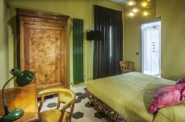 Standard Tek Büyük Yataklı Oda