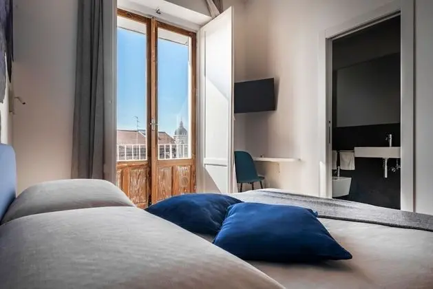 Comfort Tek Büyük veya İki Ayrı Yataklı Oda, Balkon, Şehir Manzaralı (2)