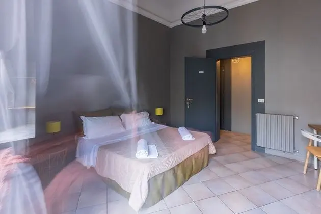 Tek Büyük Yataklı Oda