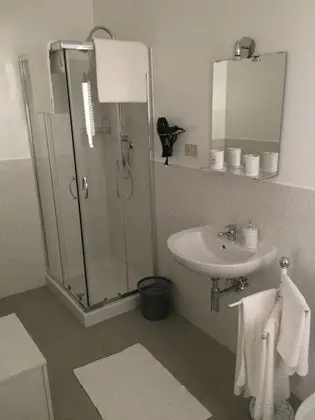 Tek Büyük Yataklı Oda, Balkon