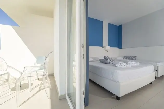 Deluxe Tek Büyük Yataklı Oda, Balkon, Deniz Manzaralı