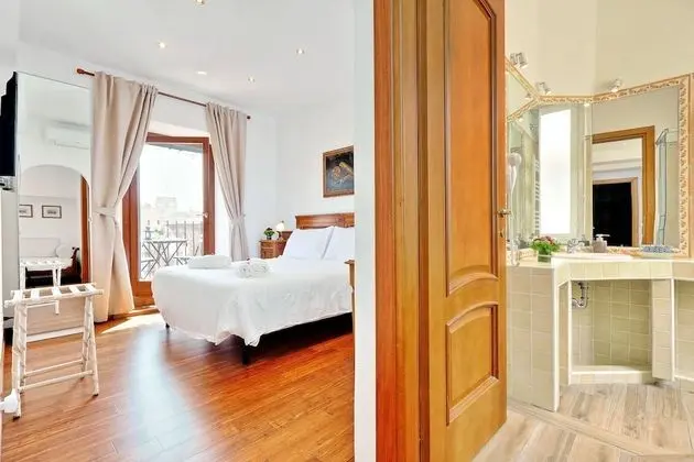 Deluxe Tek Büyük Yataklı Oda, Balkon