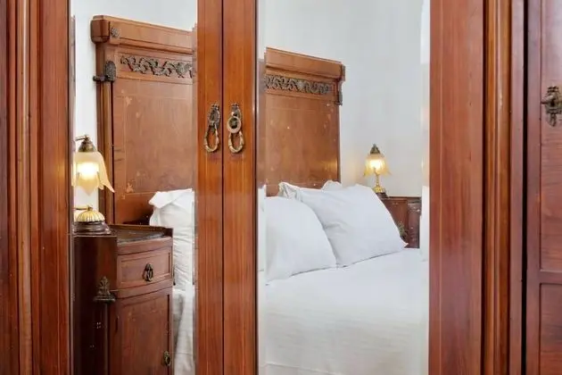 Superior Tek Büyük veya İki Ayrı Yataklı Oda