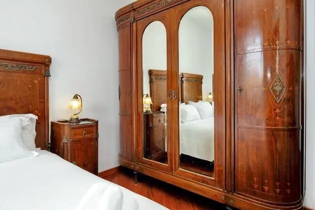 Superior Tek Büyük veya İki Ayrı Yataklı Oda