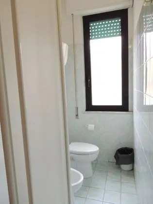 Tek Büyük veya İki Ayrı Yataklı Oda, Deniz Manzaralı (7)