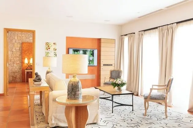 Premier Villa, 1 En Büyük (King) Boy Yatak ve Çekyat