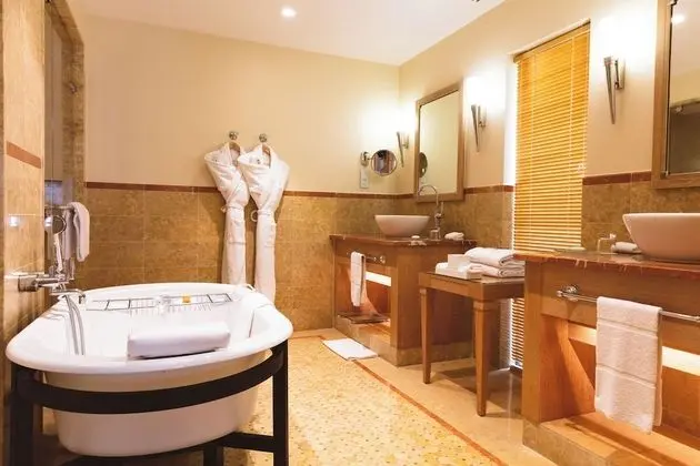 Premier Villa, 1 En Büyük (King) Boy Yatak ve Çekyat