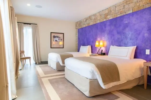 Villa (Terre Blanche)