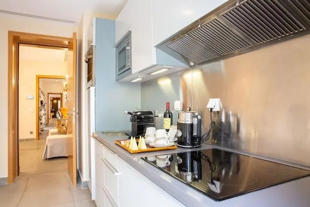 Villa (Terre Blanche)