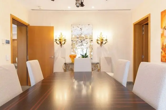 Villa (Terre Blanche)