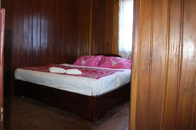 Economy Tek Büyük veya İki Ayrı Yataklı Oda, Balkon, Dağ Manzaralı