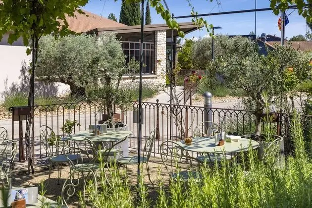 Superior Oda, Avlu Manzaralı