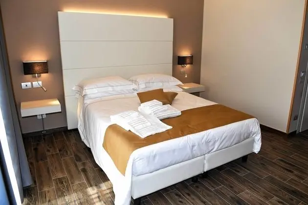 Tek Büyük veya İki Ayrı Yataklı Oda