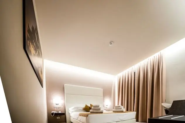 Tek Büyük veya İki Ayrı Yataklı Oda