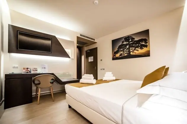 Tek Büyük veya İki Ayrı Yataklı Oda