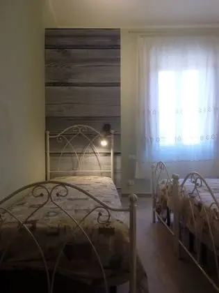 Üç Kişilik Oda, Ortak Banyo