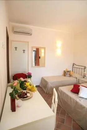 Üç Kişilik Oda